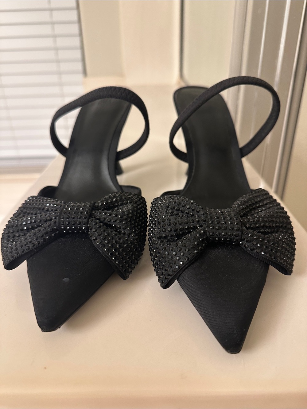 BOW-DETAIL SLINGBACKS SIZE 9 - Picture 7 of 8